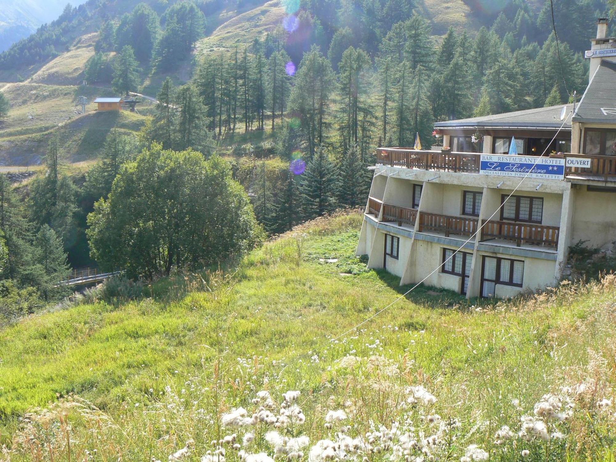 Le Sestriere Hotel Allos Buitenkant foto