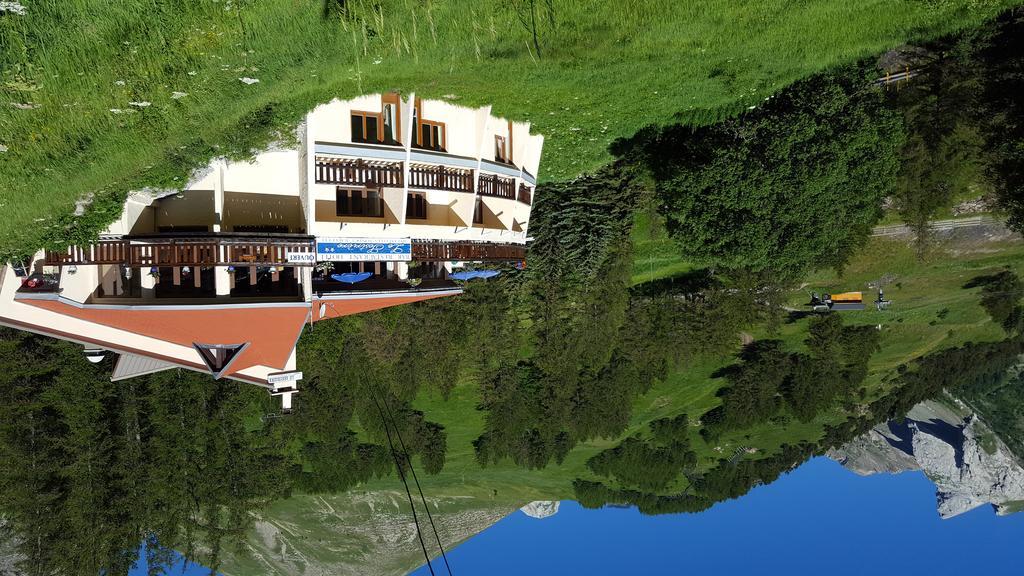 Le Sestriere Hotel Allos Buitenkant foto